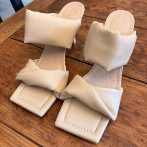 ALOHAS Leather Twist Strap HEELED MULE